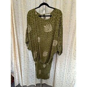 Living Hula Hawaiian Bodycon Smocked Hips Oversized Ulu Print Mikela Dress S/M